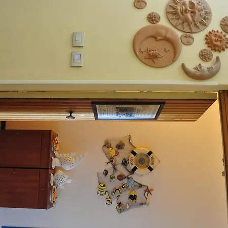 Baia Delle Sirene Bed & Breakfast 3*